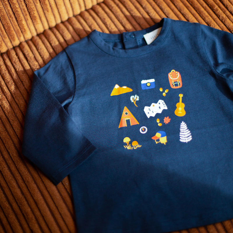 Graphic Print T-Shirt CARREMENT BEAU 
                    BOY