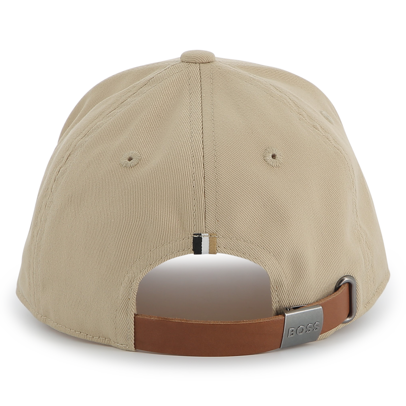Cap with adjustable fastening. BOSS 
                    BOY